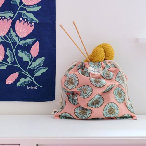 KNITTING BAG BY JEN HEWETT FOR RUBY STAR SOCIETY - AFRICAN DAISY PINK