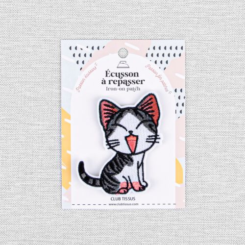 IRON-ON PATCH SMILING CAT - GREY & WHITE
